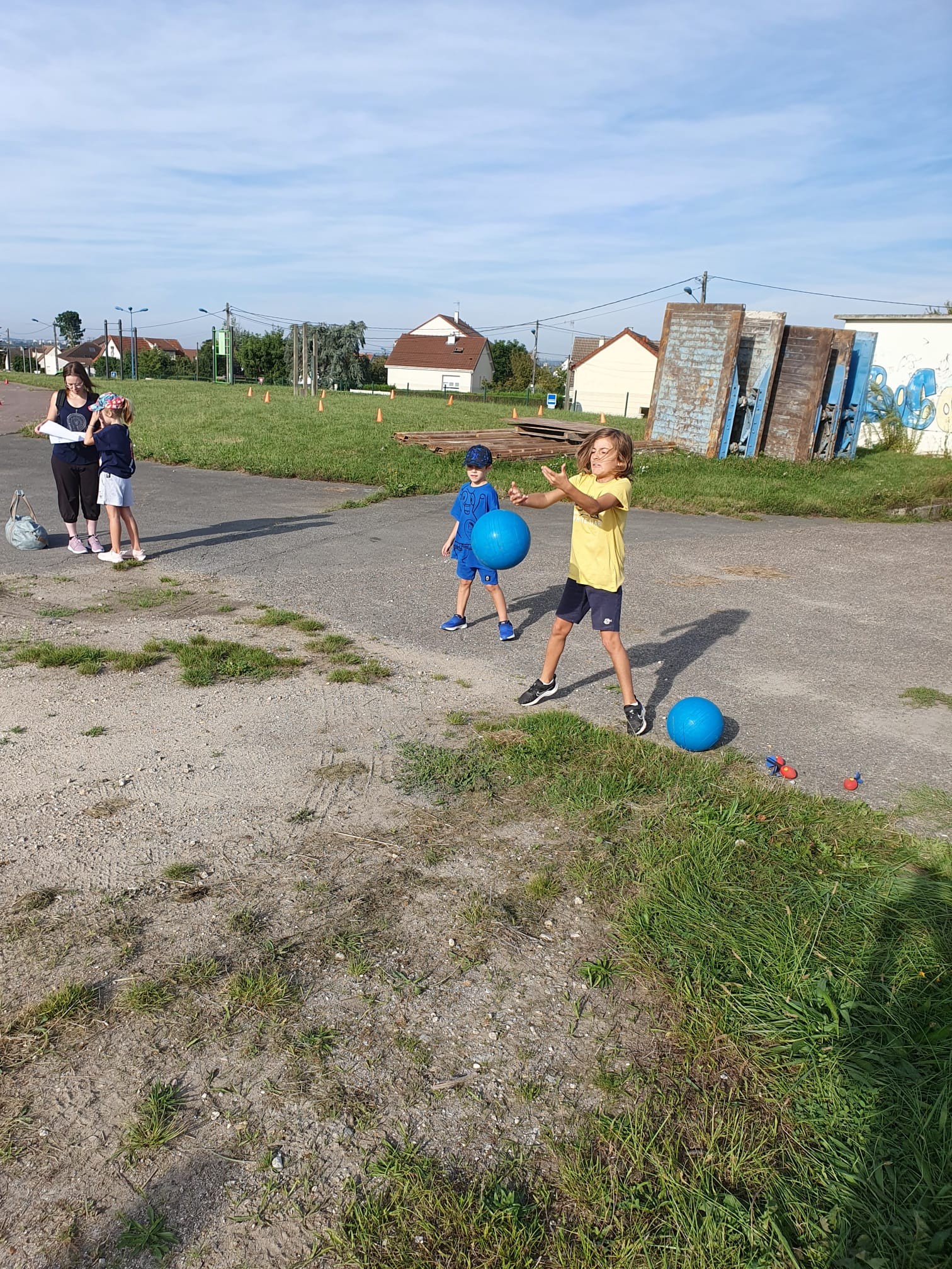 Lancer de Medicine Ball avec Quentin et Aymeric.