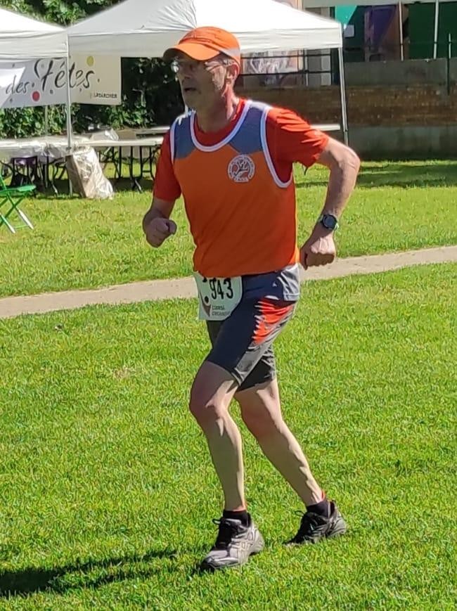 ... et attaque les derniers mètres de sa très belle course.