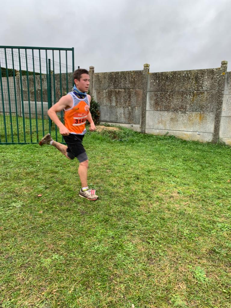 Arrivée du 10km pour Jason en 52'56