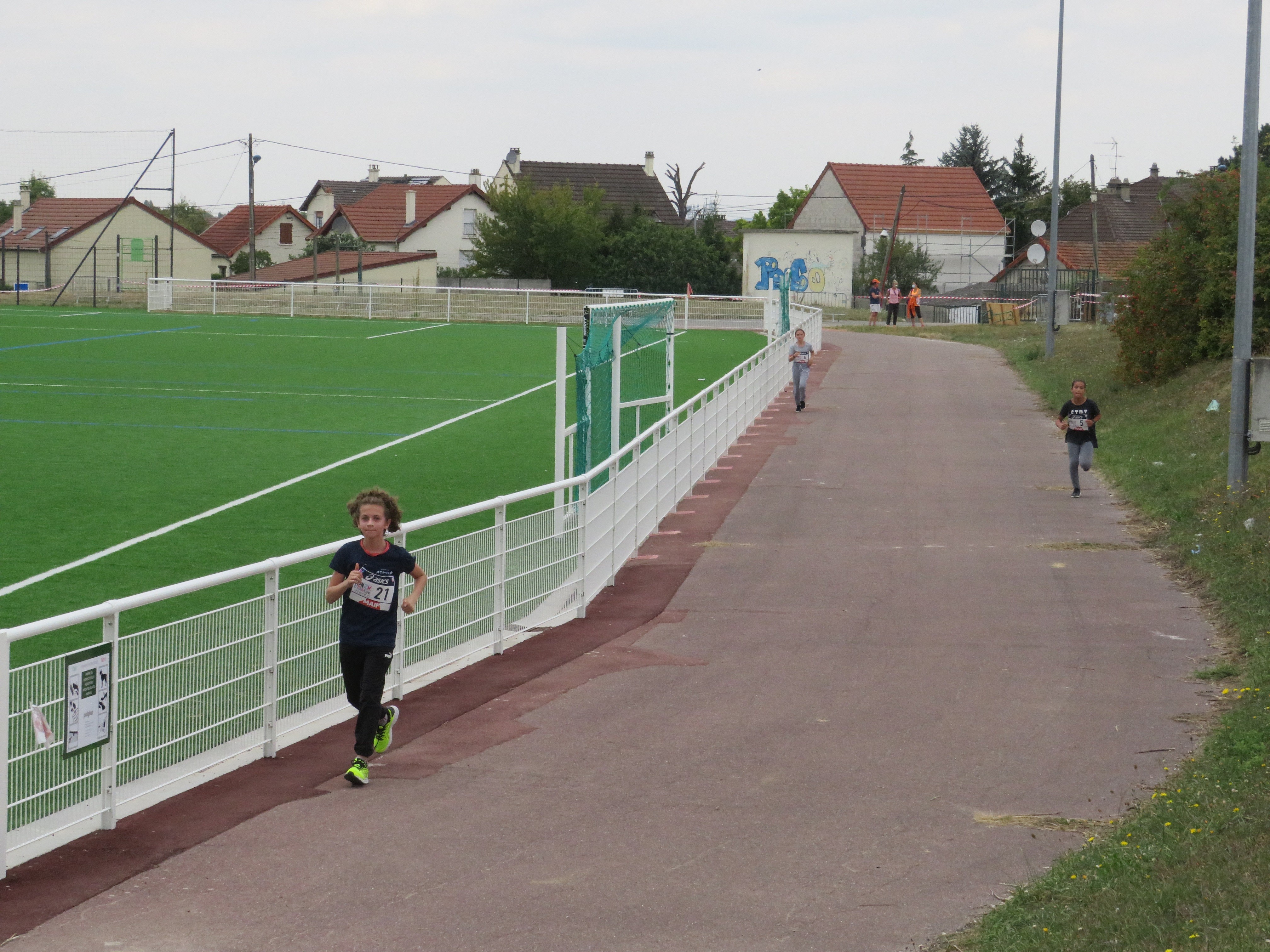 Un petit coucou en passant au photographe.