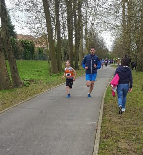 Léo à 100m de l'arrivée